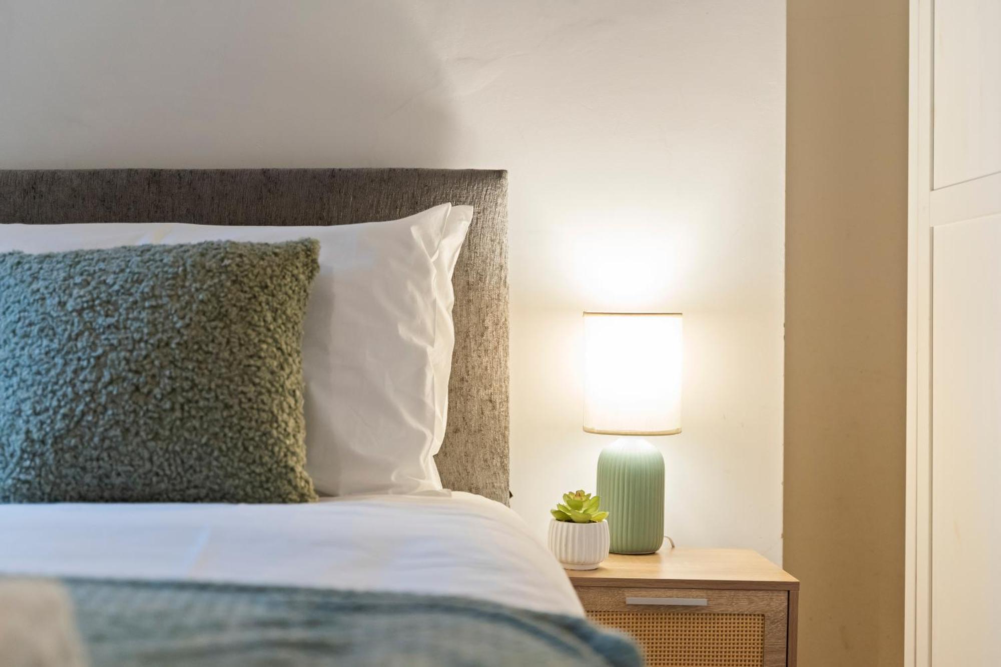 Peckham Cozy 2-bed Gem In